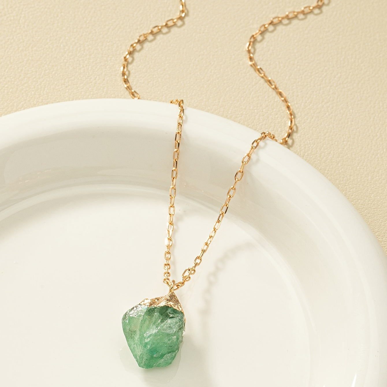 Collier pendentif en cristal naturel irrégulier, plaqué or 14 carats, pour femme