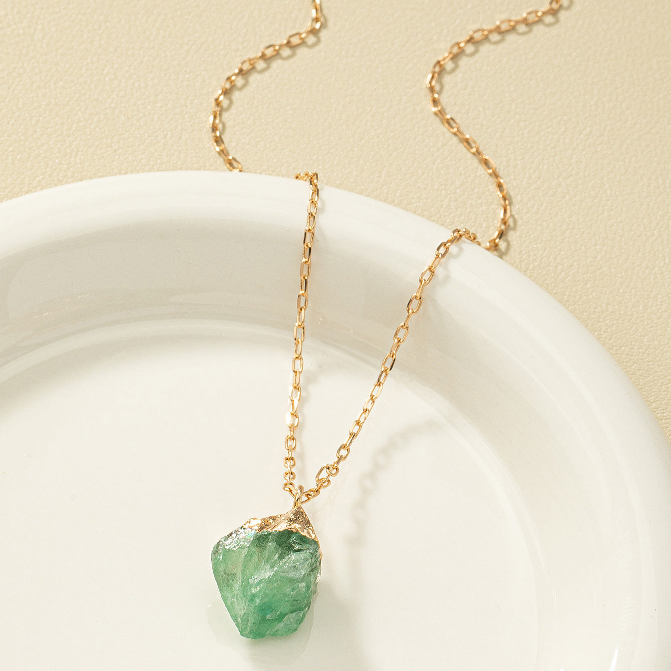 Collier pendentif en cristal naturel irrégulier, plaqué or 14 carats, pour femme