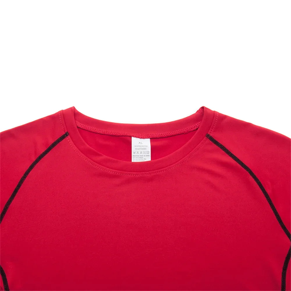 Ensemble deux pièces pour homme UFC : t-shirt et short ( choix du modèle )