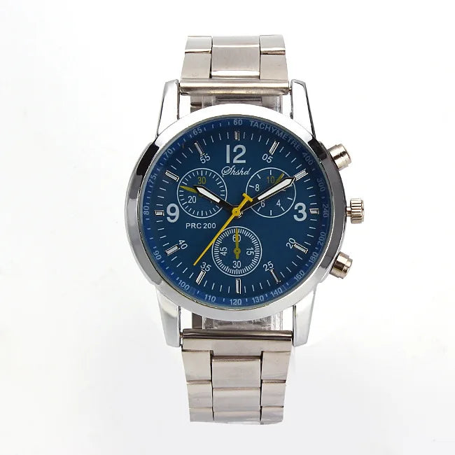Montre homme élégante et décontractée à quartz, bracelet en acier, argentée, style masculin.