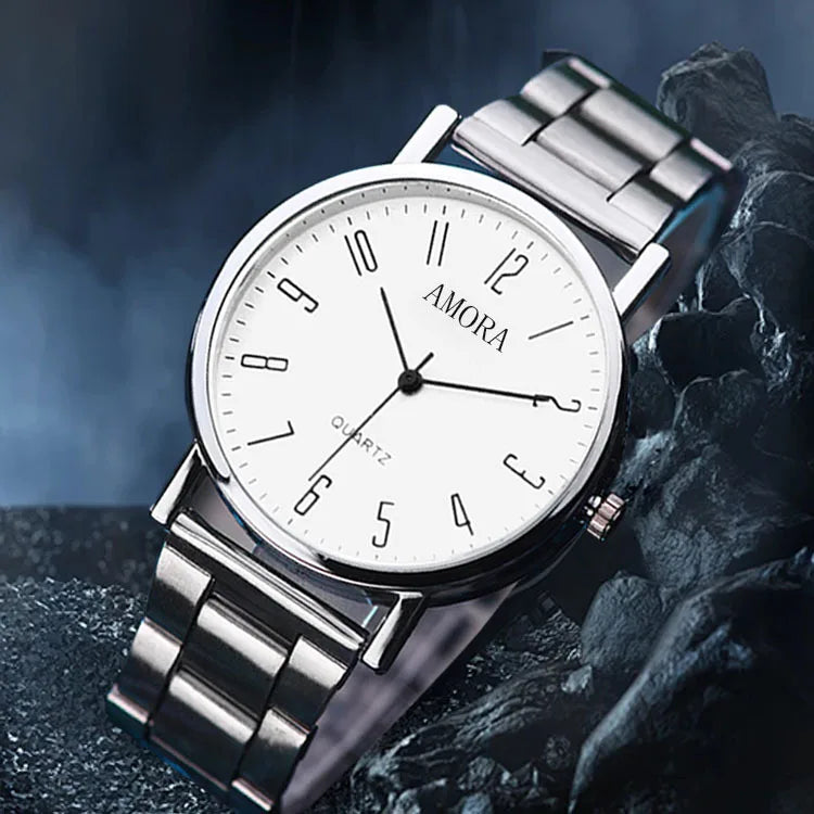 Montre homme élégante et décontractée à quartz, bracelet en acier, argentée, style masculin.