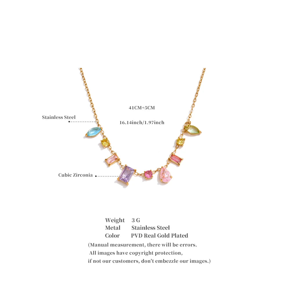 Collier pendentif plaqué or, coloré ou blanc et délicat orné de zircones cubiques, inoxydable de haute qualité, bijou tendance et raffiné. Un cadeau exquis.